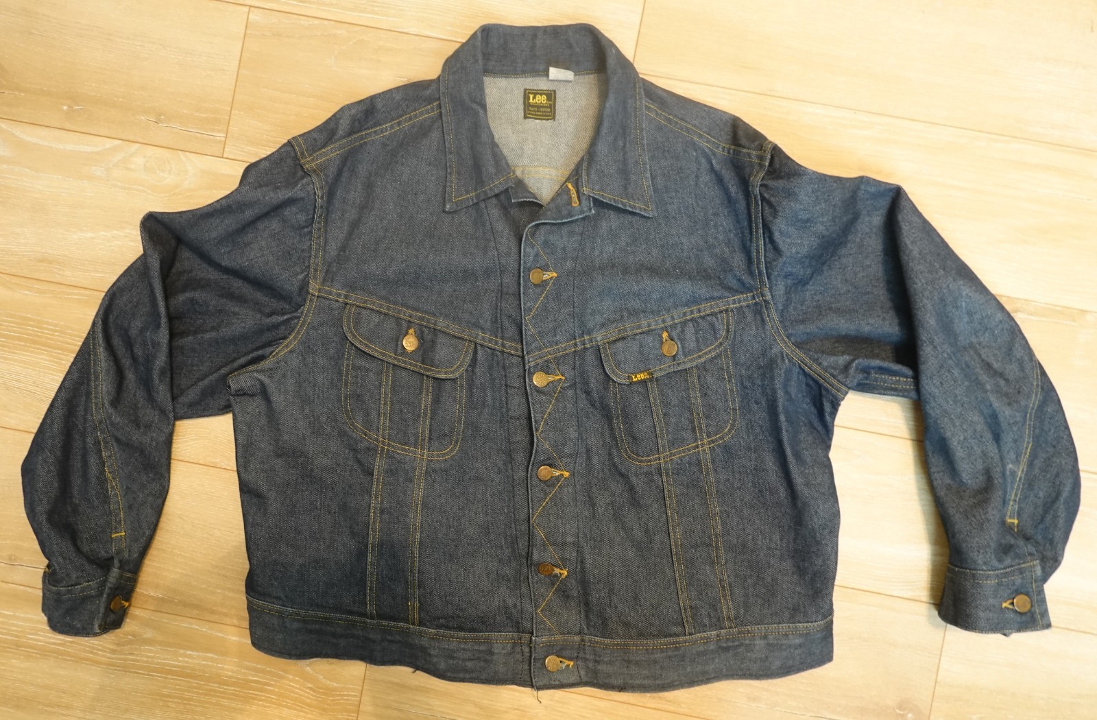 VINTAGE Lee 101J Denim Jacket Mens Blue Jean Trucker Made USA Dark Pockets VINTAGE Lee 101J Denim Jacket Mens Blue Jean Trucker Made USA Dark Pockets