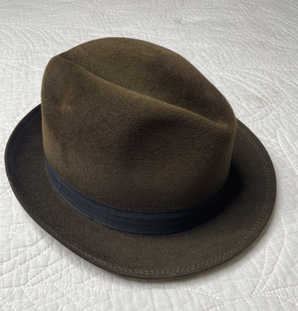 Vintage Dobbs Fifth Avenue Brown Fur Felt Fedora Hat 7 1/8 1940s 1950s Vintage Dobbs Fifth Avenue Brown Fur Felt Fedora Hat 7 1/8 1940s 1950s