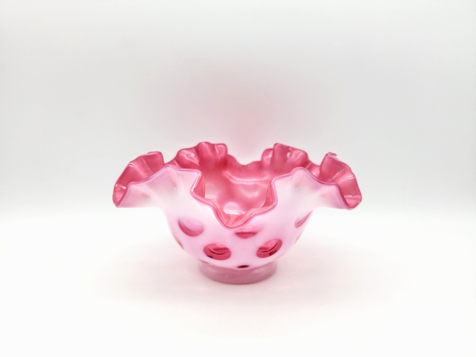 VINTAGE '50'S FENTON PINK OPALESCENT CRANBERRY COIN DOT RUFFLED DISH/BOWL EXCOND