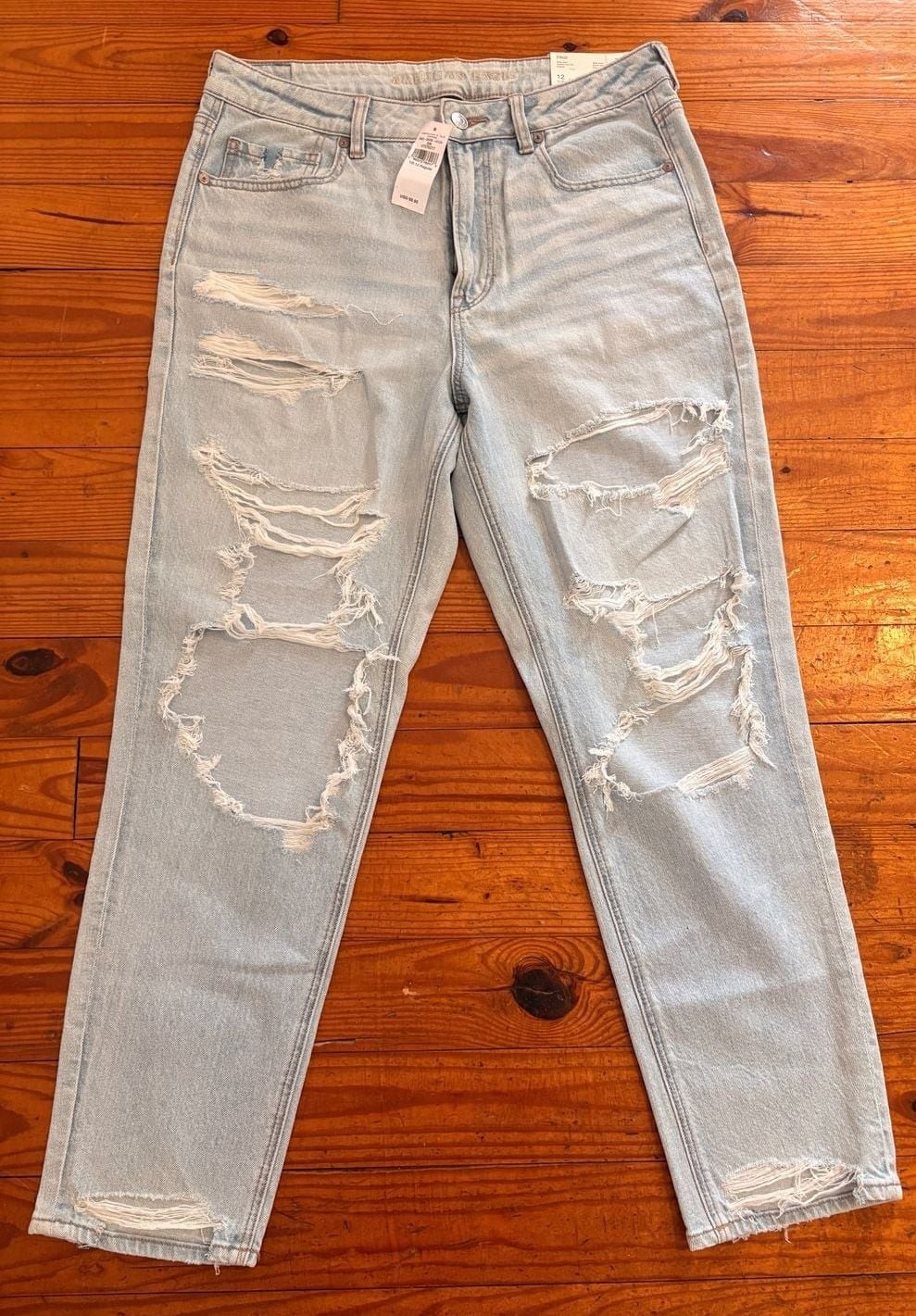 American Eagle Strigid Ripped Mom Jeans Womens 12 Regular 31W NWT Indigo Shatter