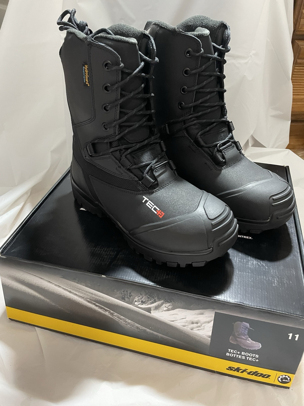 NEW BRP Ski-Doo TEC+ 600g PrimaLoft Snow Boots Black Waterproof Size 11 O0