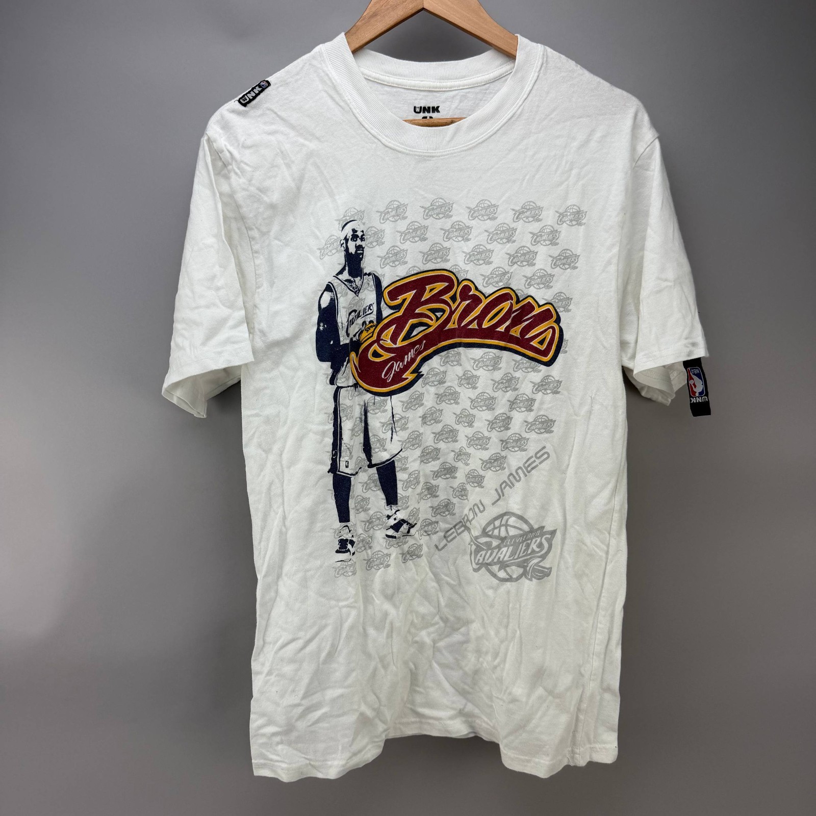NBA UNK Mens LeBron James Cleveland Cavaliers White Short Sleeve T-Shirt Sz 2XL
