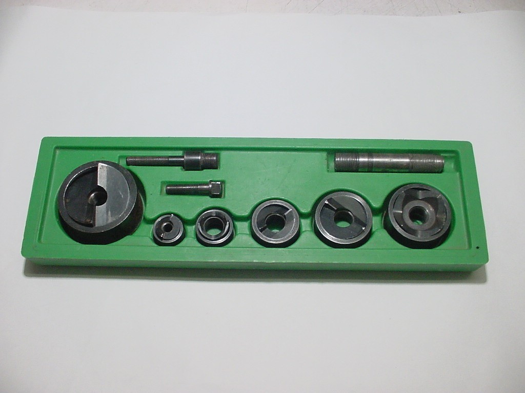 GREENLEE 1806 KNOCKOUT SET TRAY (1/2 GREENLEE 1806 KNOCKOUT SET TRAY (1/2