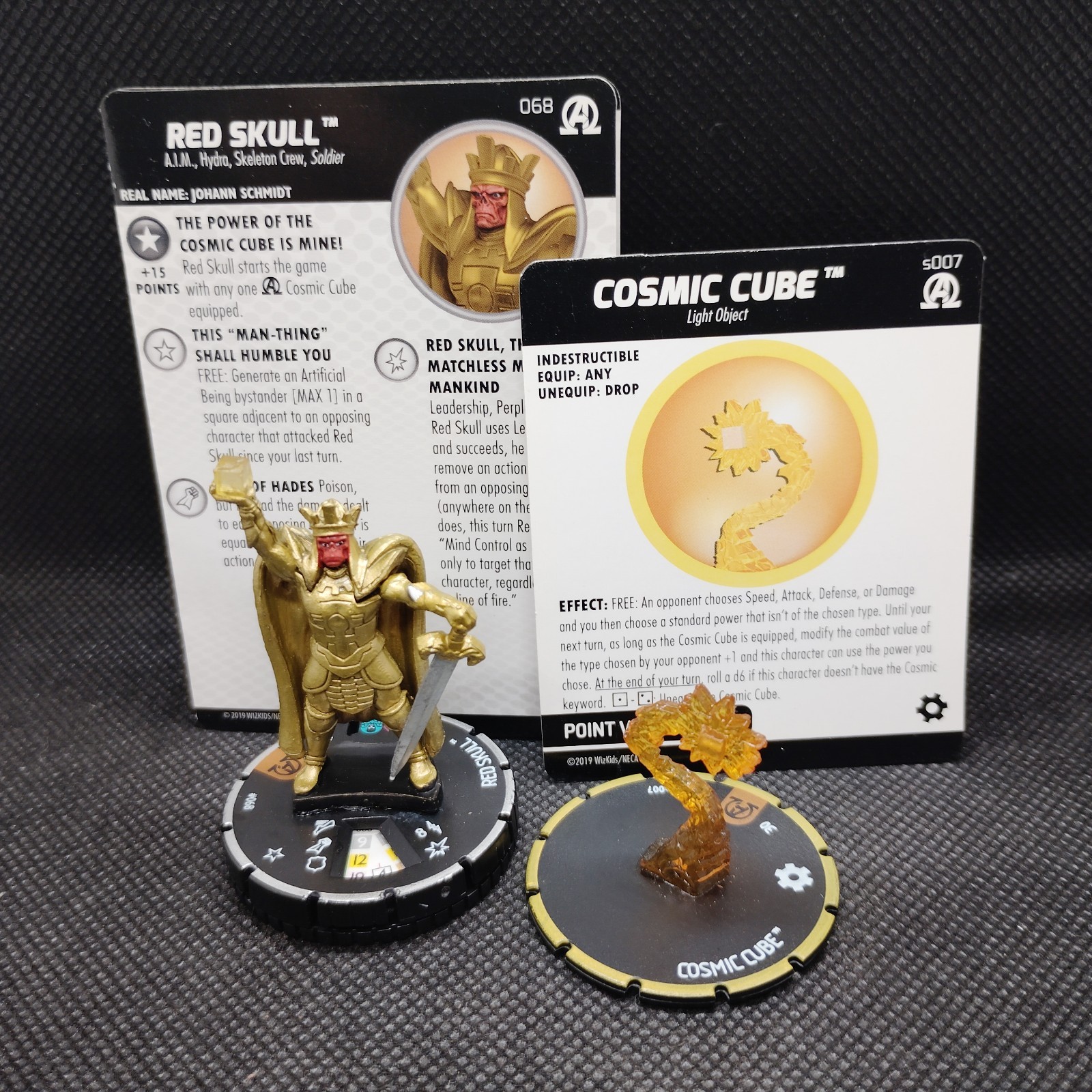 Marvel Heroclix RED SKULL Chase #068 & Cosmic Cube #s007 ABPI Marvel Heroclix RED SKULL Chase #068 & Cosmic Cube #s007 ABPI