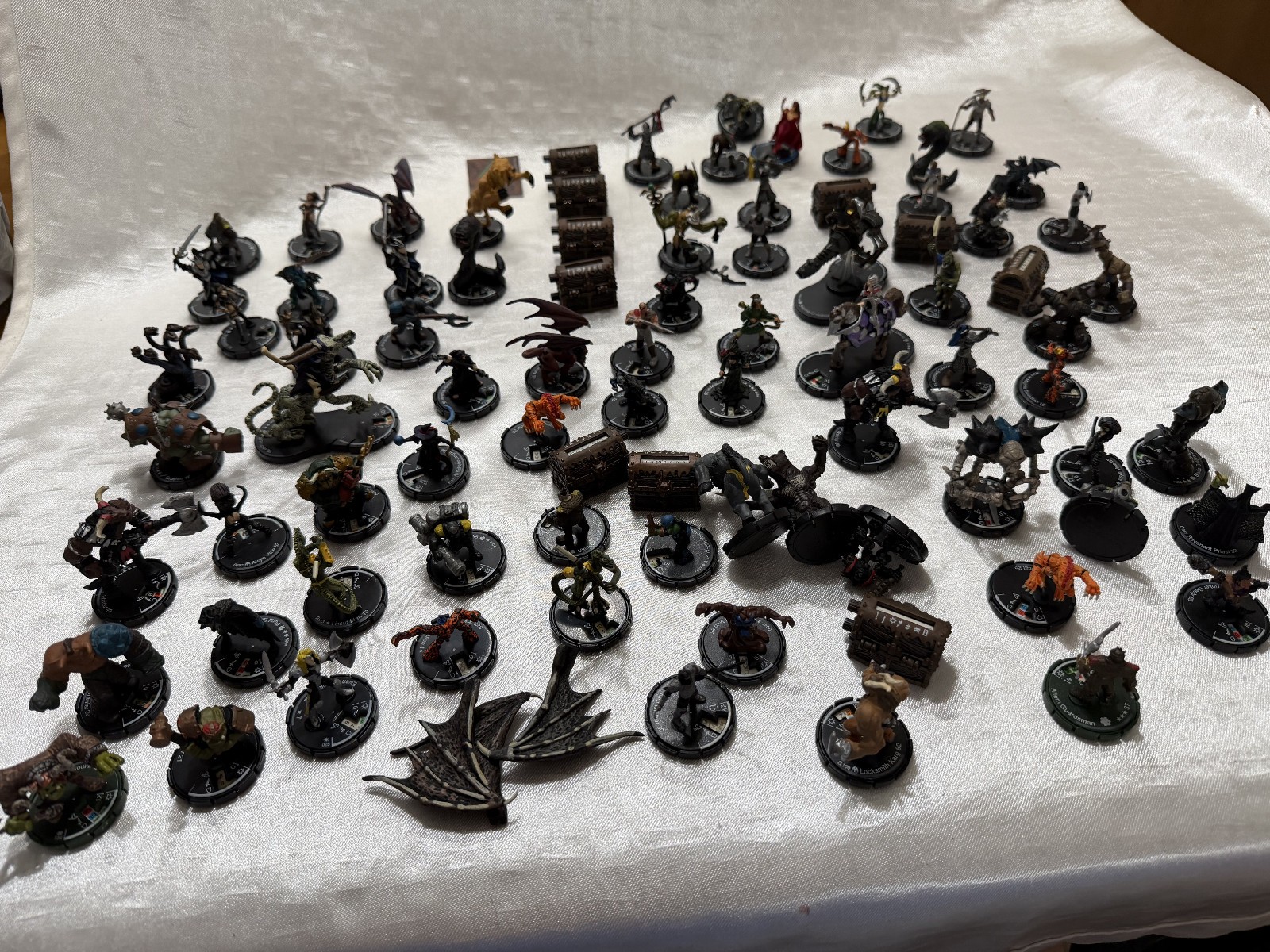 WizKids Mage Knight Miniatures D&D Pathfinder RPG Monster Proxies 80+ Pieces