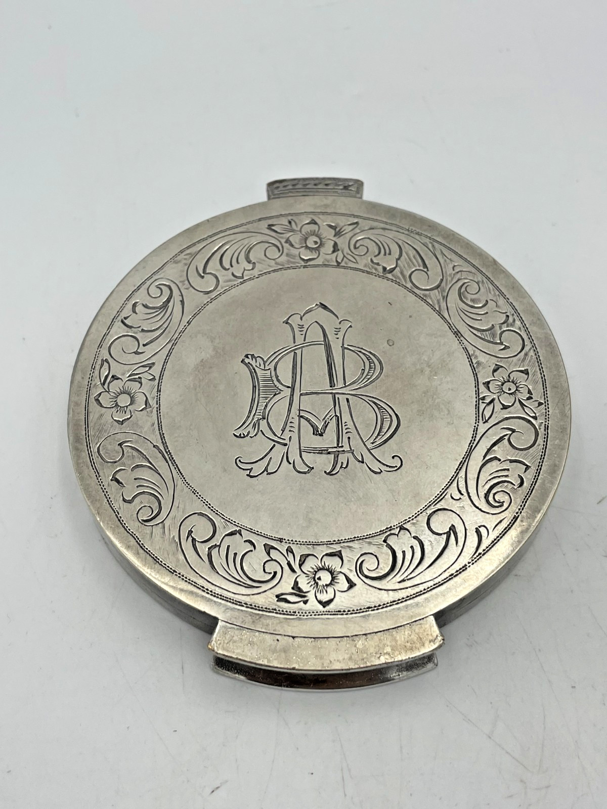 Amazing VTG Old Large Silver Plated Engraved Makeup Compact Powder Mirror Amazing VTG Old Large Silver Plated Engraved Makeup Compact Powder Mirror