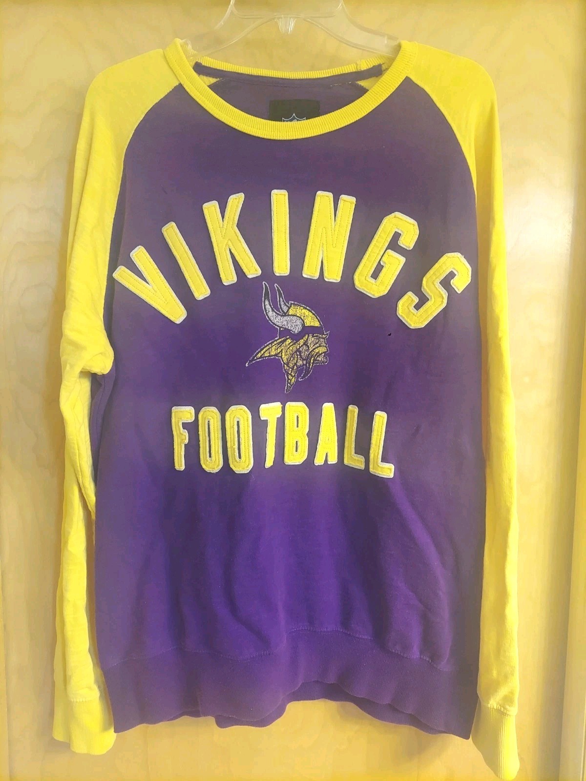 VTG 90S G-III MINNESOTA VIKINGS SWEATSHIRT ADULT SZ L PURPLE/YLW SEWN LETTERING VTG 90S G-III MINNESOTA VIKINGS SWEATSHIRT ADULT SZ L PURPLE/YLW SEWN LETTERING