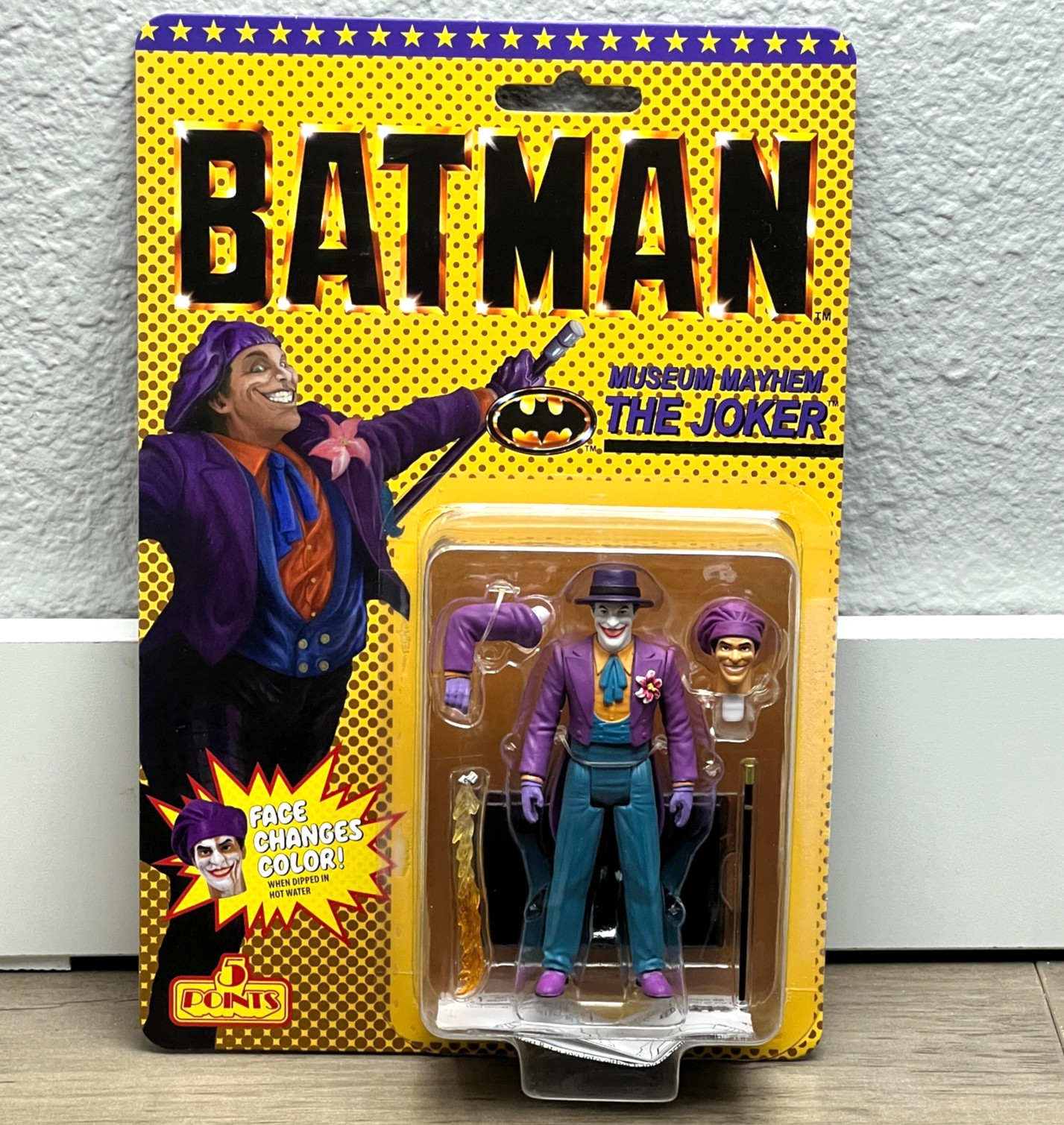 Mezco 5Points Museum Mayhem Joker Figure - Wave 2 (BATMAN 89\') Mezco 5Points Museum Mayhem Joker Figure - Wave 2 (BATMAN 89\')