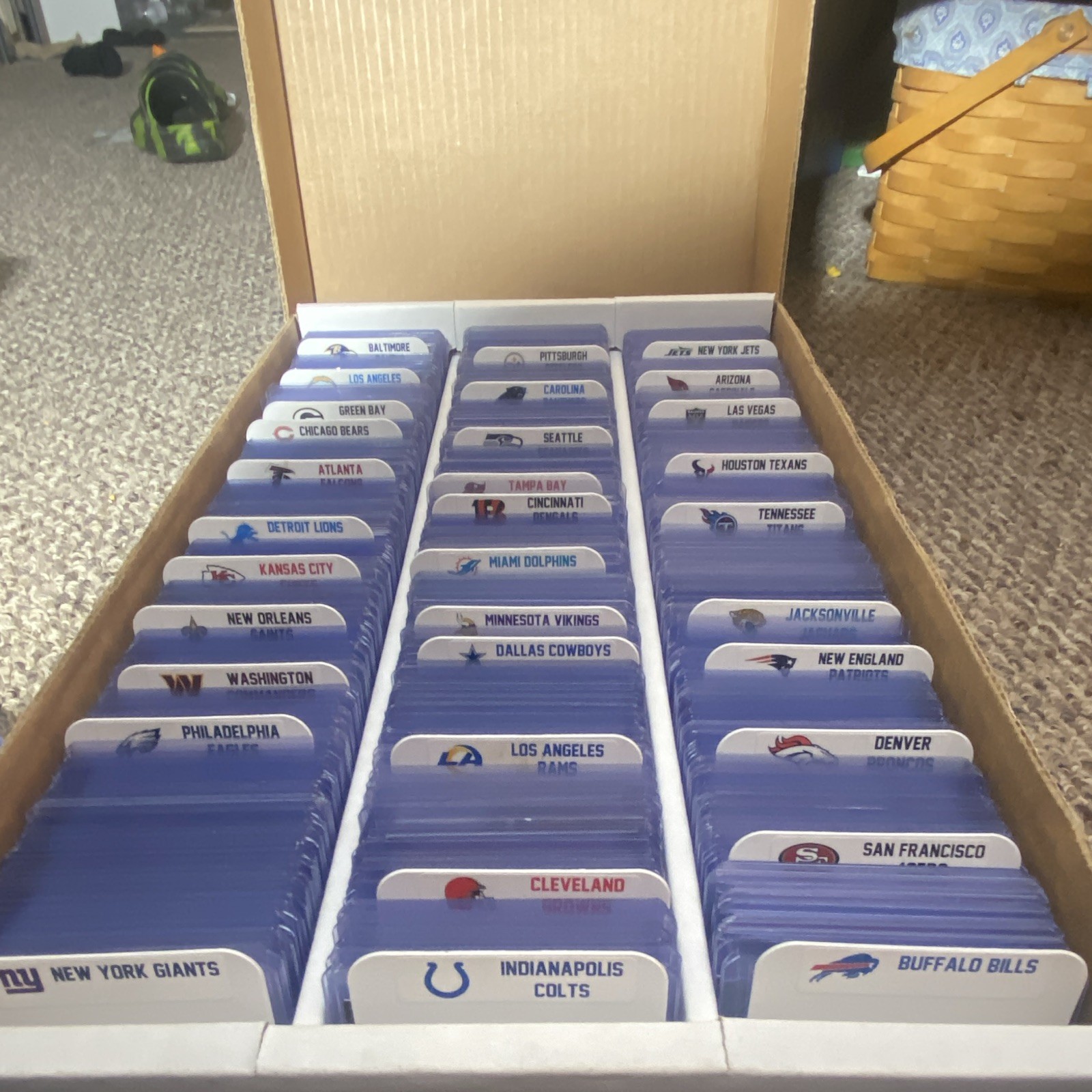 MASSIVE NFL PANINI LOT Includes Rookie Base, Autos, Numbered Cards And More MASSIVE NFL PANINI LOT Includes Rookie Base, Autos, Numbered Cards And More