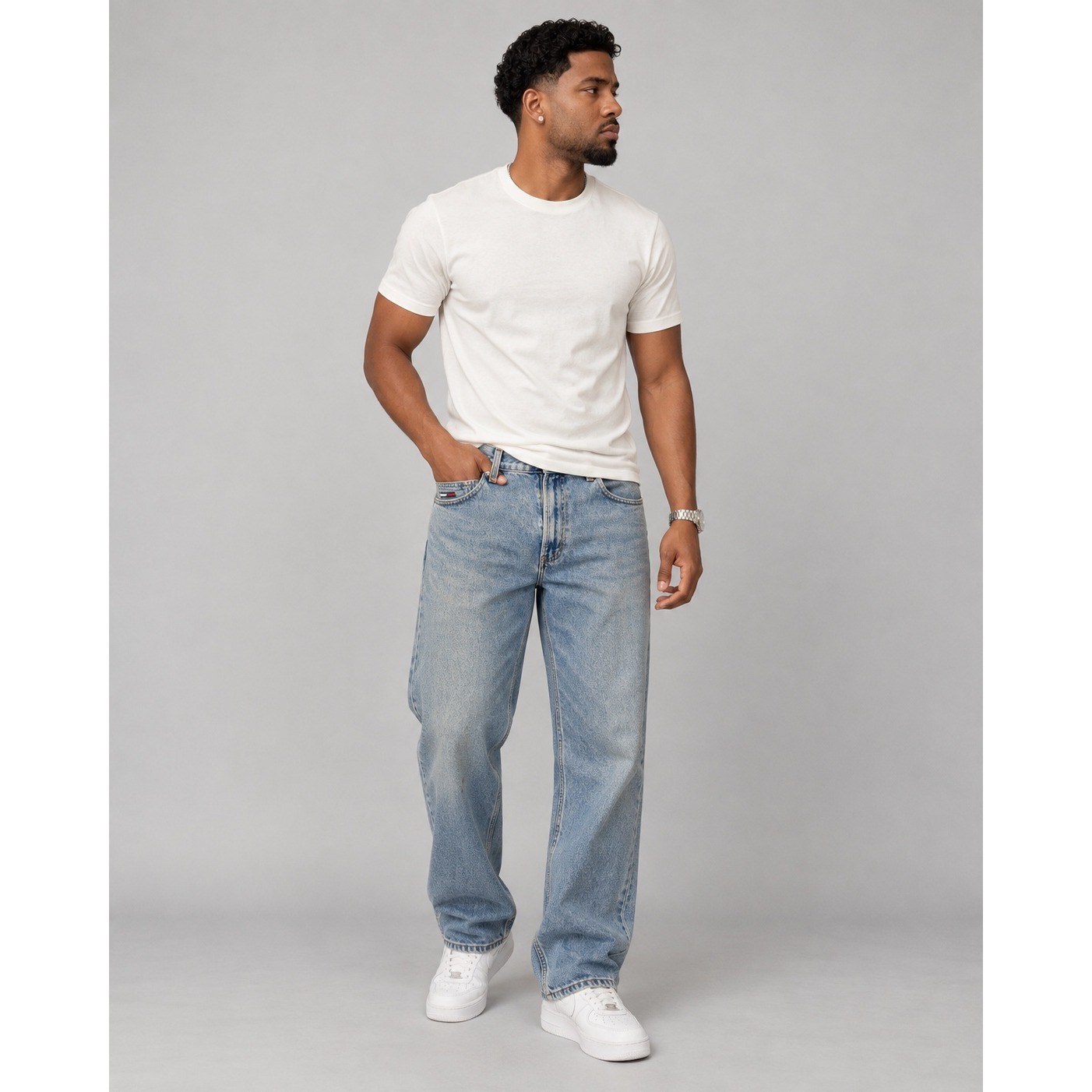 Tommy Jeans Mens Relaxed Straight Leg Denim Light Wash Flag Logo 34x30 Street
