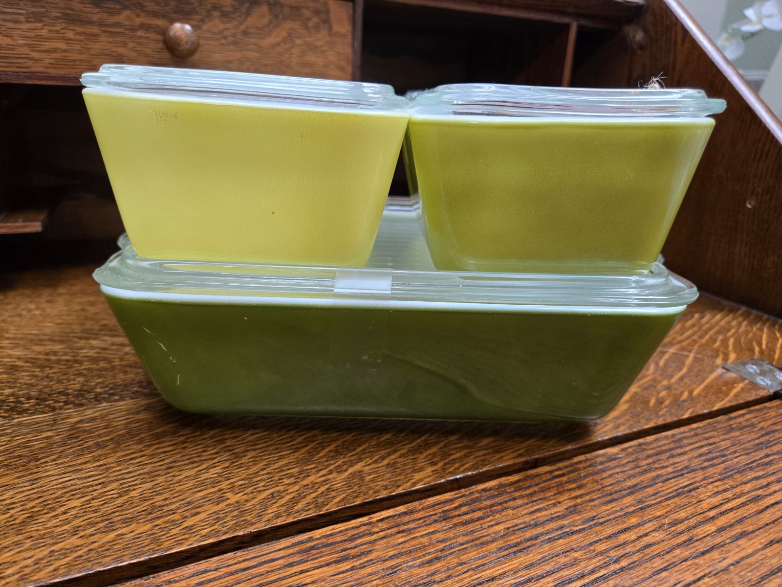 Vintage Pyrex Avocado Olive Green Yellow Refrigerator Dish Set with Lids 4 Piece