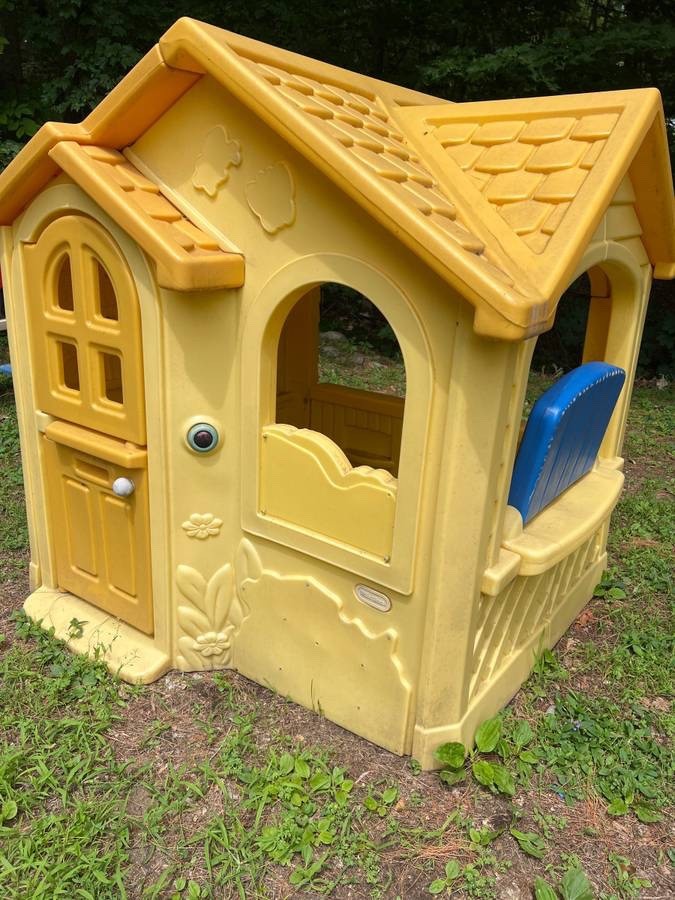Vintage + Rare Yellow Little Tikes Country Cottage w/door Playhouse for Children