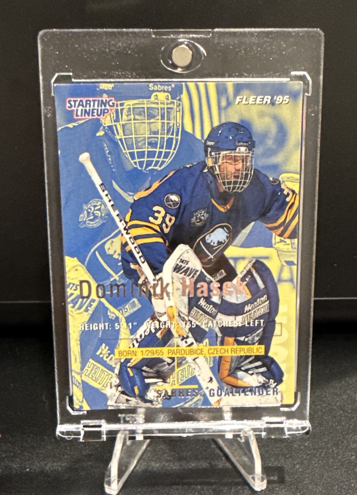 1994-95 Fleer - Starting Lineup Dominik Hasek #20 Starting Lineup 1994-95 Fleer - Starting Lineup Dominik Hasek #20 Starting Lineup