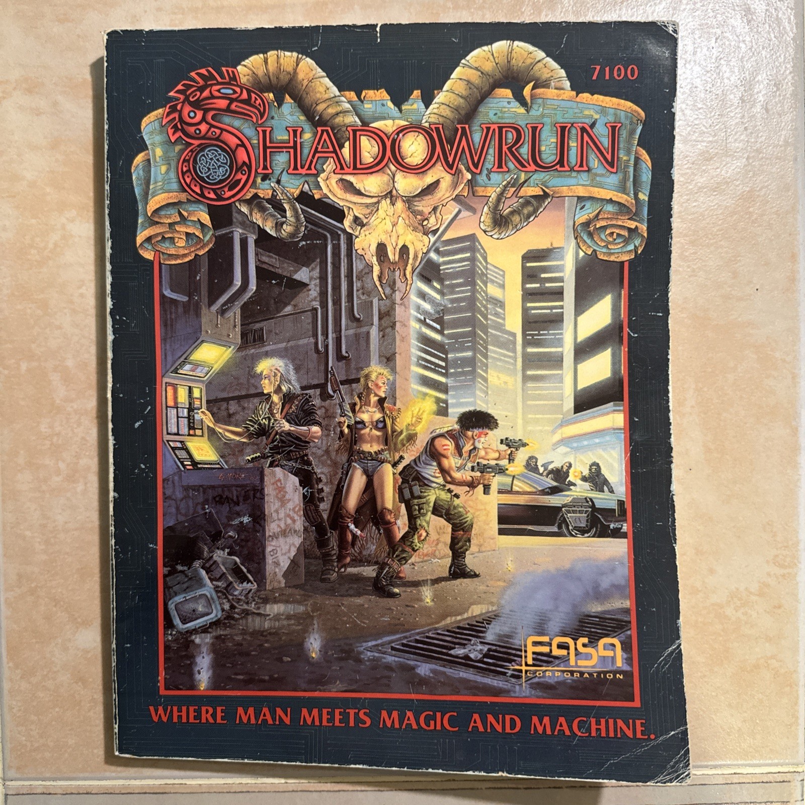 SHADOWRUN: Where Man Meets Magic and Machine paperback book #7100 SHADOWRUN: Where Man Meets Magic and Machine paperback book #7100