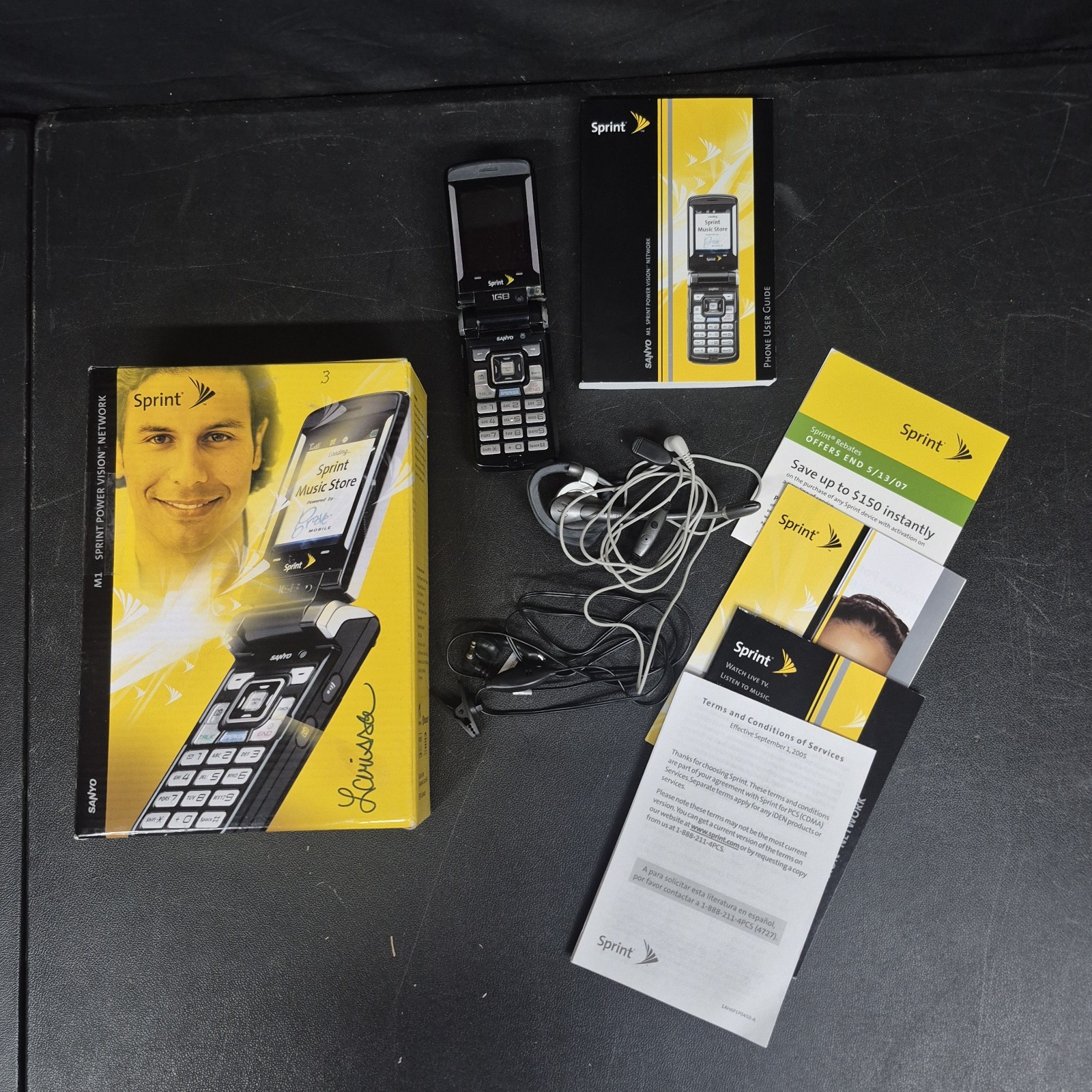 Vintage Sanyo M1 SCP-M1 Sprint Power Vision Flip Phone CDMA Music Phone Untested Vintage Sanyo M1 SCP-M1 Sprint Power Vision Flip Phone CDMA Music Phone Untested
