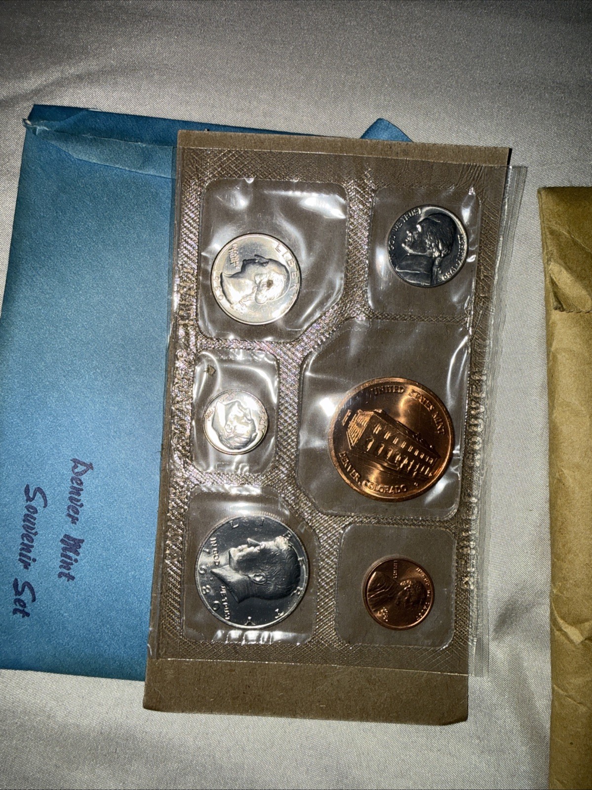1980 D US Mint Denver Souvenir Set with Envelope original Packaging