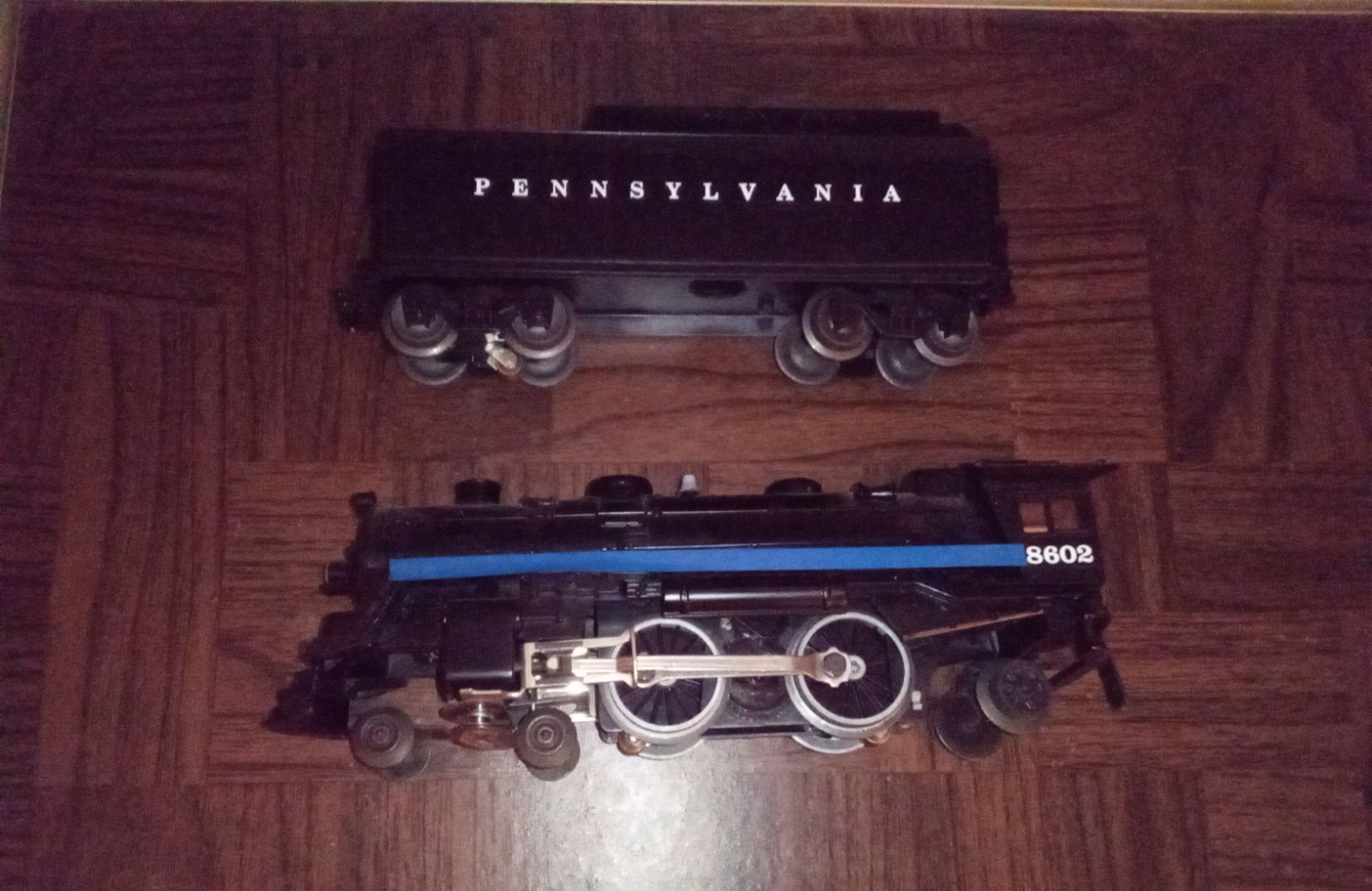 Vintage Lionel O Gauge #8602 Steam Locomotive & Pennsylvania Tender Vintage Lionel O Gauge #8602 Steam Locomotive & Pennsylvania Tender