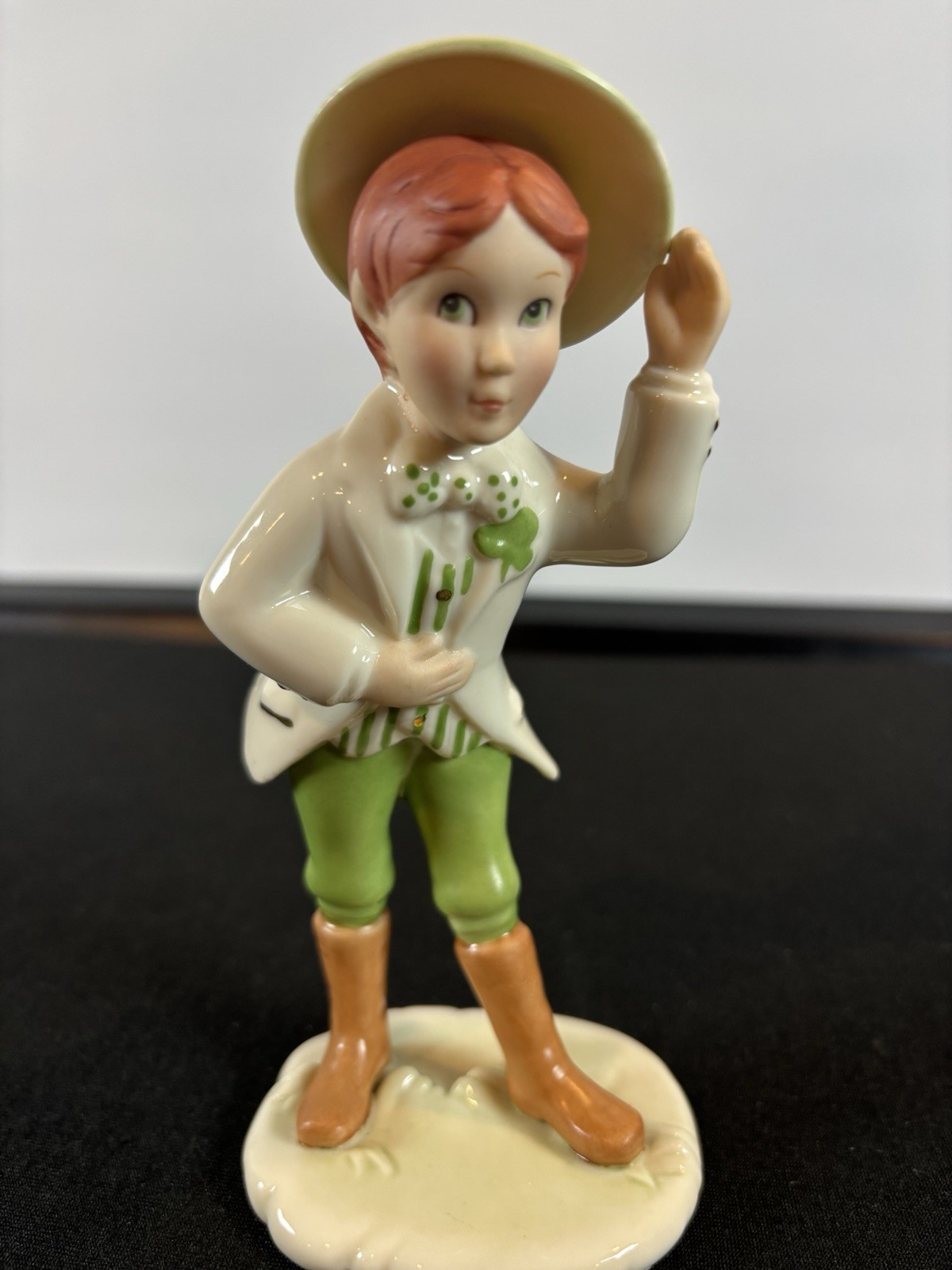 Lenox Seamus The Irish Lad 6” Porcelain Figurine St Patrick’s Day Shamrock Lenox Seamus The Irish Lad 6” Porcelain Figurine St Patrick’s Day Shamrock