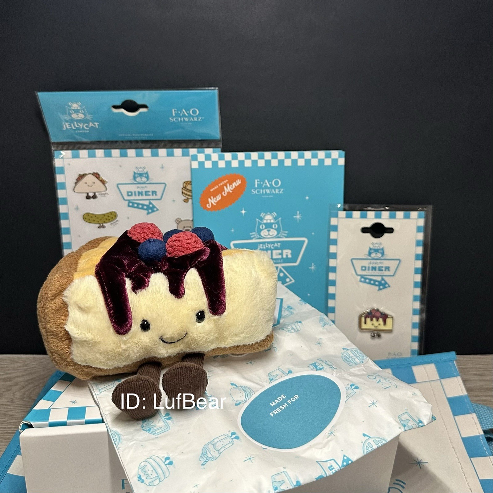 AUTHENTIC❗️Jellycat Crember Cheesecake Set NWT- NYC FAO Exclusive- FAST SHIP AUTHENTIC❗️Jellycat Crember Cheesecake Set NWT- NYC FAO Exclusive- FAST SHIP