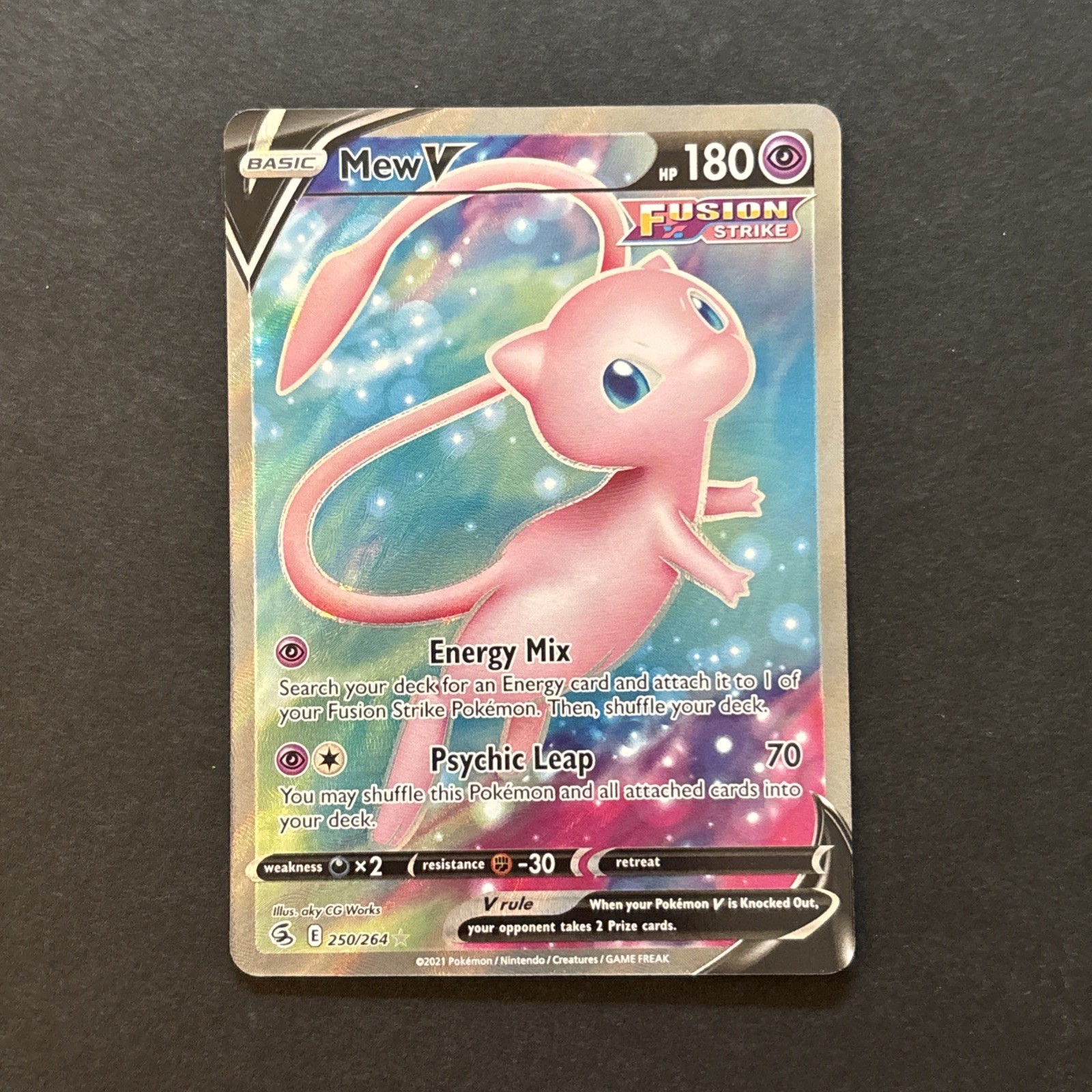 ** Mew V 250/264 NM Fusion Strike Pokemon SWSH Sword & Shield