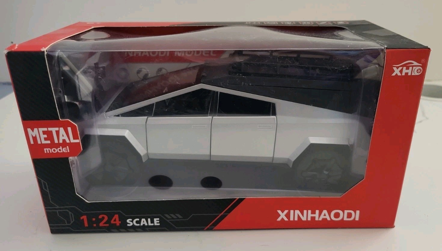 Xinhaodi 1:24 Scale Diecast Metal Tesla Cybertruck W/ Lights & Sound Silver NEW