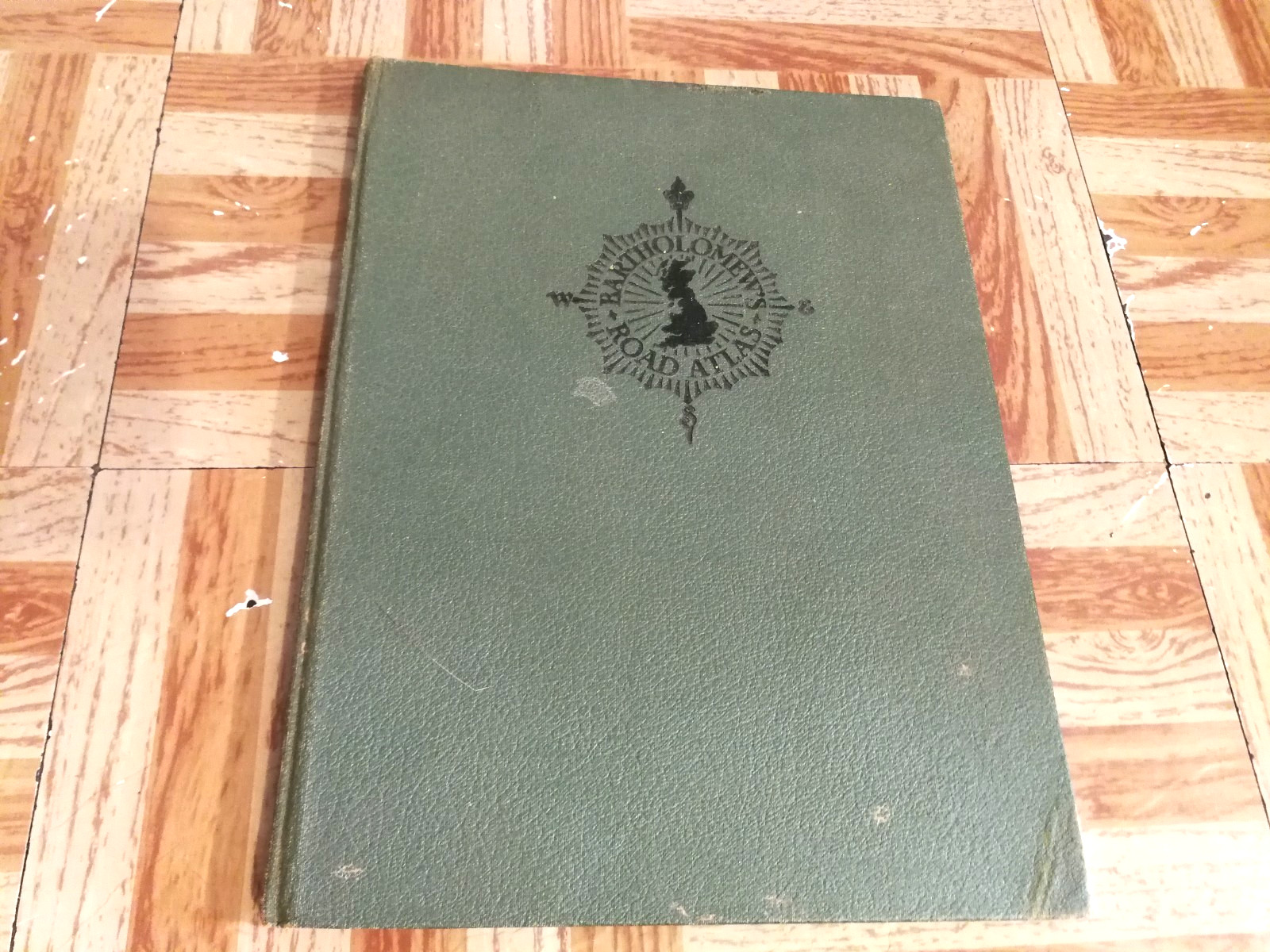 Bartholomews Road Atlas of Great Britain 1943 HC Vtg Illustrated Fold Out Map