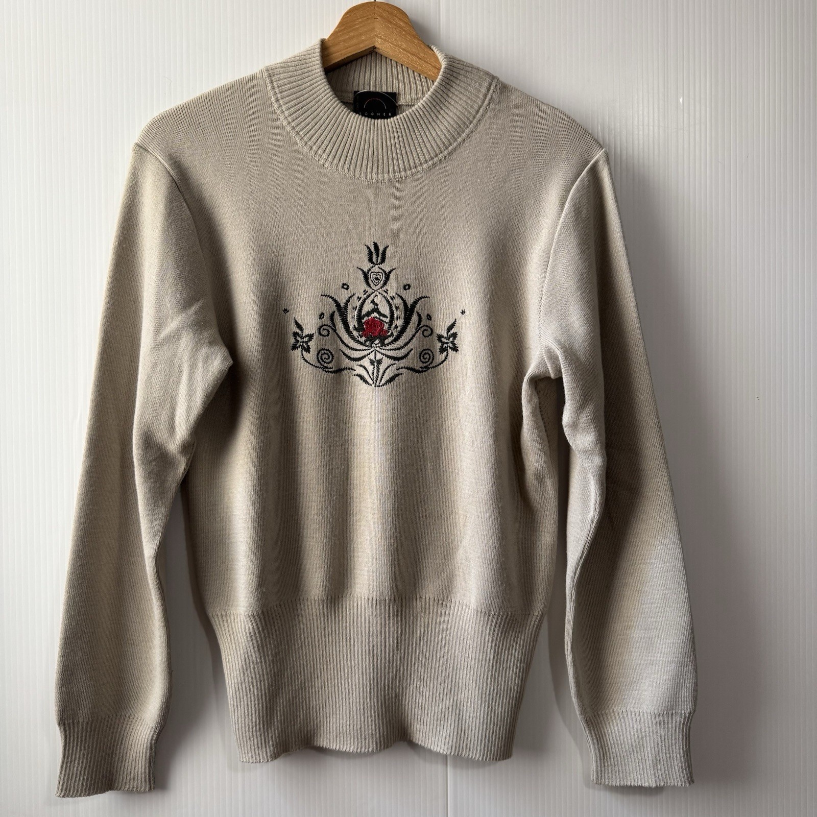 Vintage Bogner Virgin Wool Mock Neck Sweater Beige Embroidered Floral Women’s 8 Vintage Bogner Virgin Wool Mock Neck Sweater Beige Embroidered Floral Women’s 8