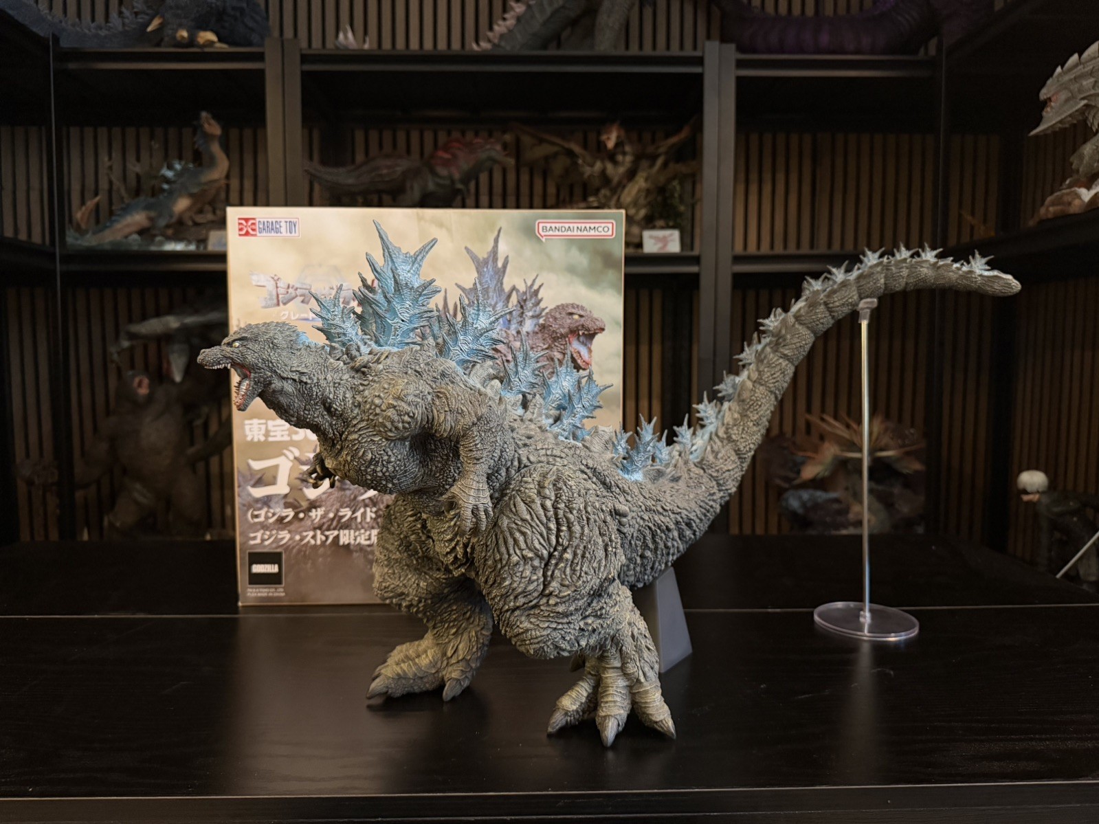 X-Plus 30cm Series Godzilla the Ride Great Clash Godzilla Store Ver. X-Plus 30cm Series Godzilla the Ride Great Clash Godzilla Store Ver.