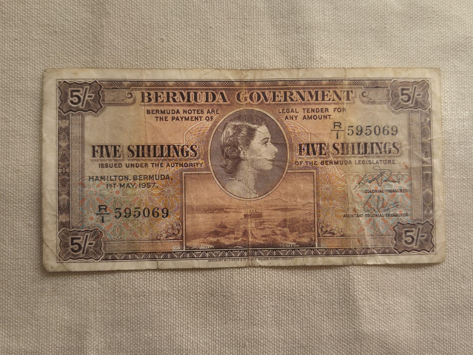 Bermuda 5 Shilling / 1st May 1957 Bermuda 5 Shilling / 1st May 1957