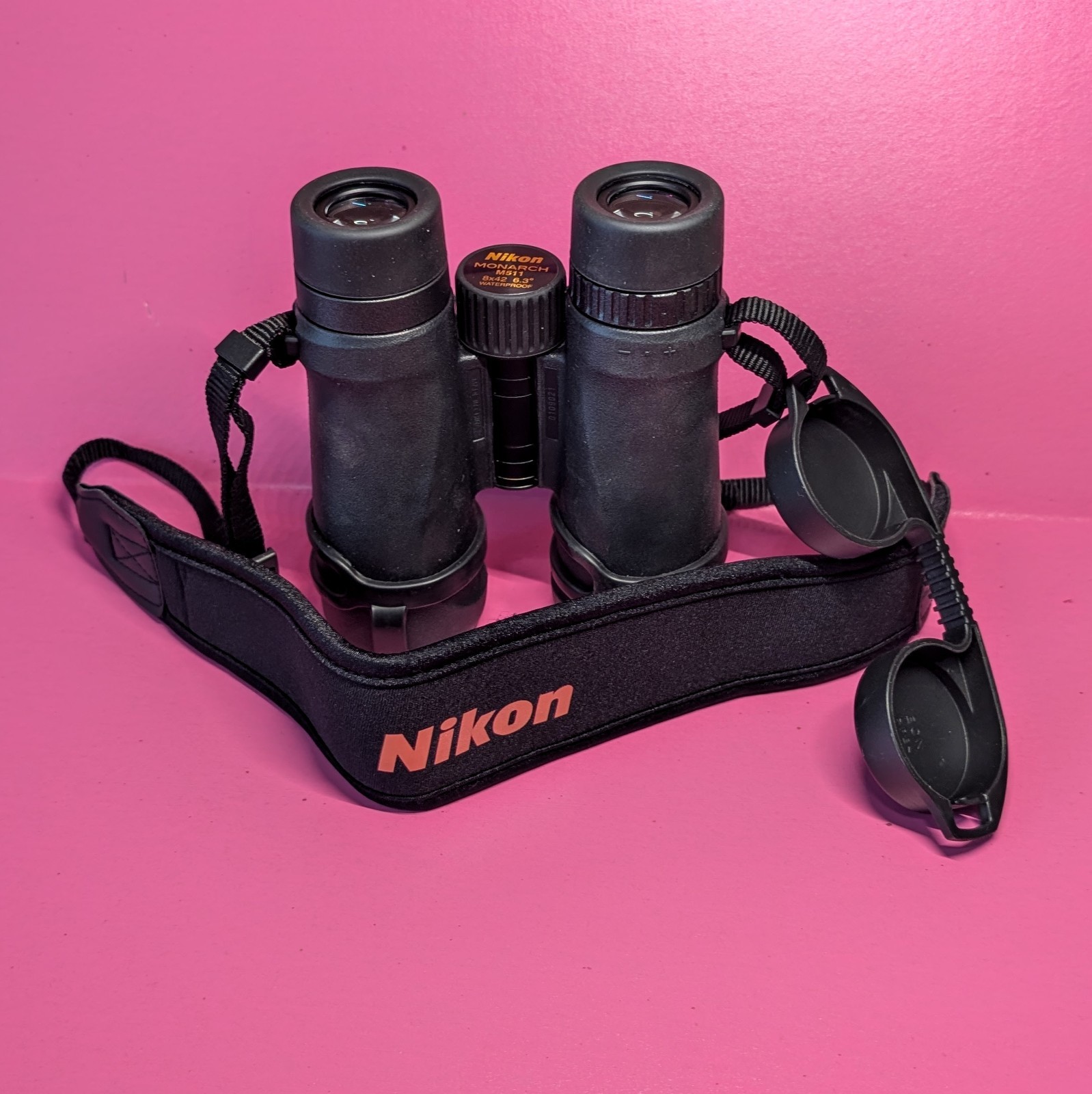 Nikon Monarch M5 8x42 Waterproof Roof Prism Binocular - Black (M511)