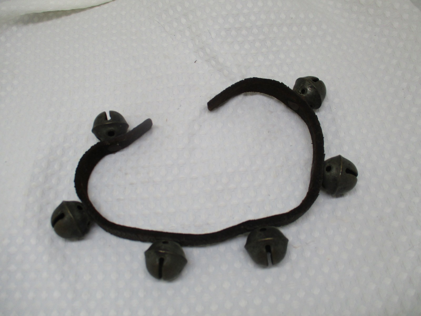 6 Antique Brass Sleighbells on a 17.5\ 6 Antique Brass Sleighbells on a 17.5\