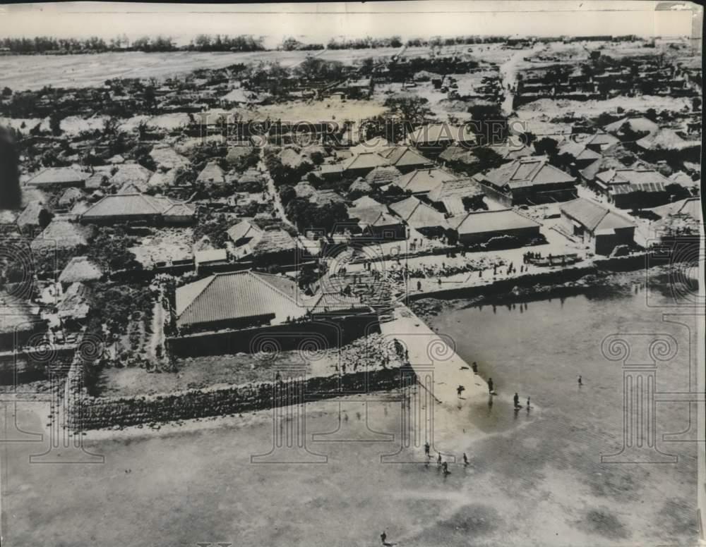 1953 Press Photo Aerial view of Shimobaru Village on Okinawa - lrx41924