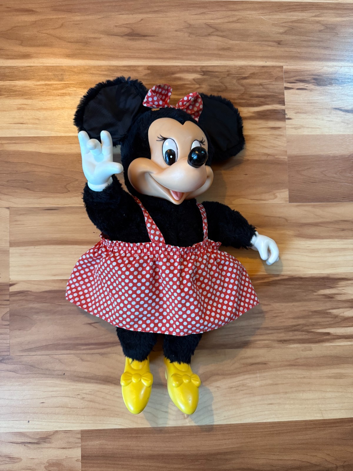 RARE VTG Vintage 1981 Applause Disney Minnie Mouse Plush Doll Vinyl Face Dress