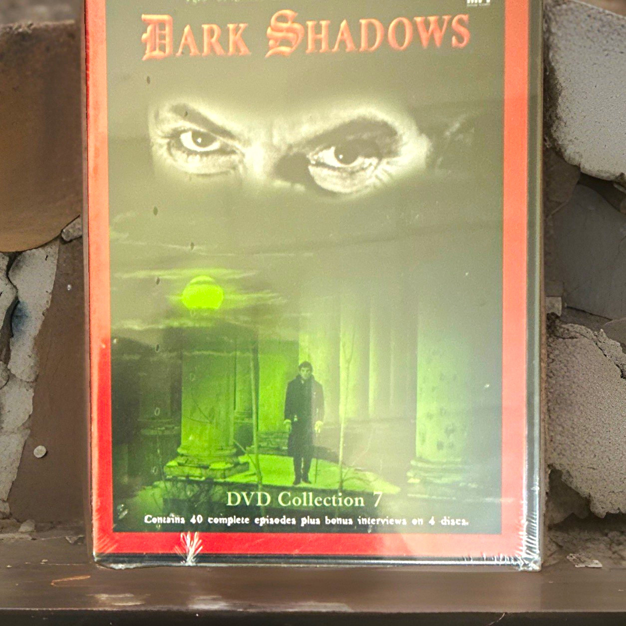 MPI Dark Shadows DVD Collection 7 Season 7 TV Series 4-Disc Interviews MPI Dark Shadows DVD Collection 7 Season 7 TV Series 4-Disc Interviews