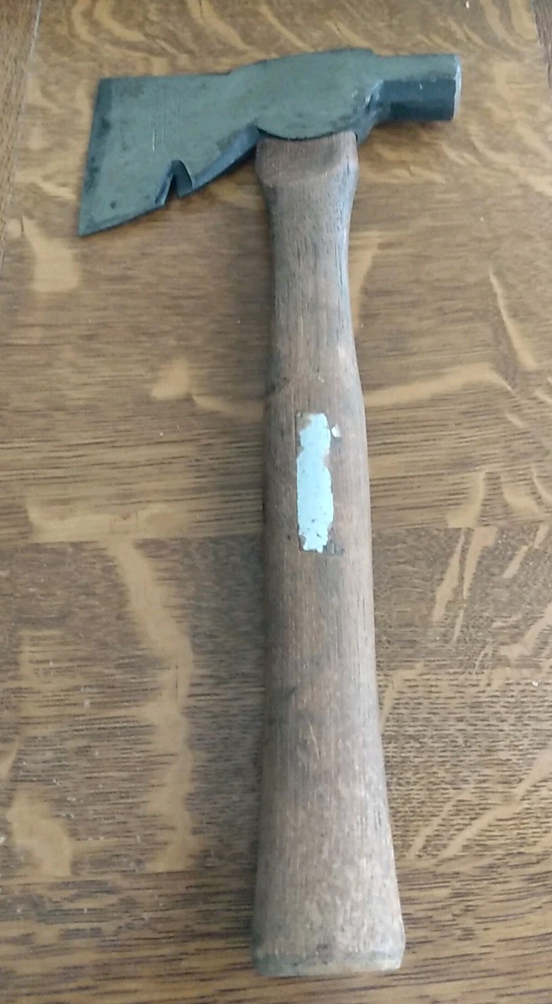 Vintage Signed Stanley #22 Hickory Wood Handle Ax / Hammer Vintage Signed Stanley #22 Hickory Wood Handle Ax / Hammer