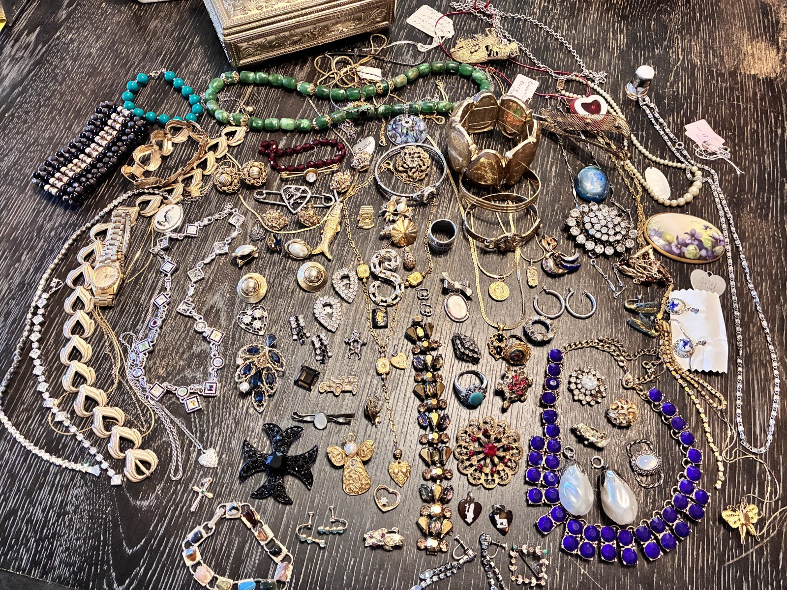 Huge Estate Sale Jewelry Lot Costume Jewelry You Get All in Pics and Vintage Box Huge Estate Sale Jewelry Lot Costume Jewelry You Get All in Pics and Vintage Box