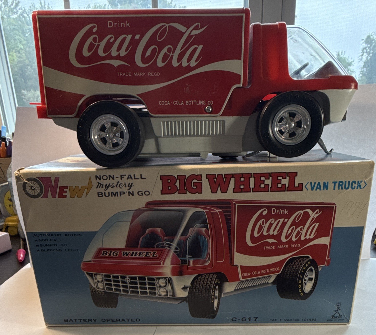 Vintage 1974 Taiyo Coca-Cola “Big Wheel” Bump ‘n Go Van made in Japan 