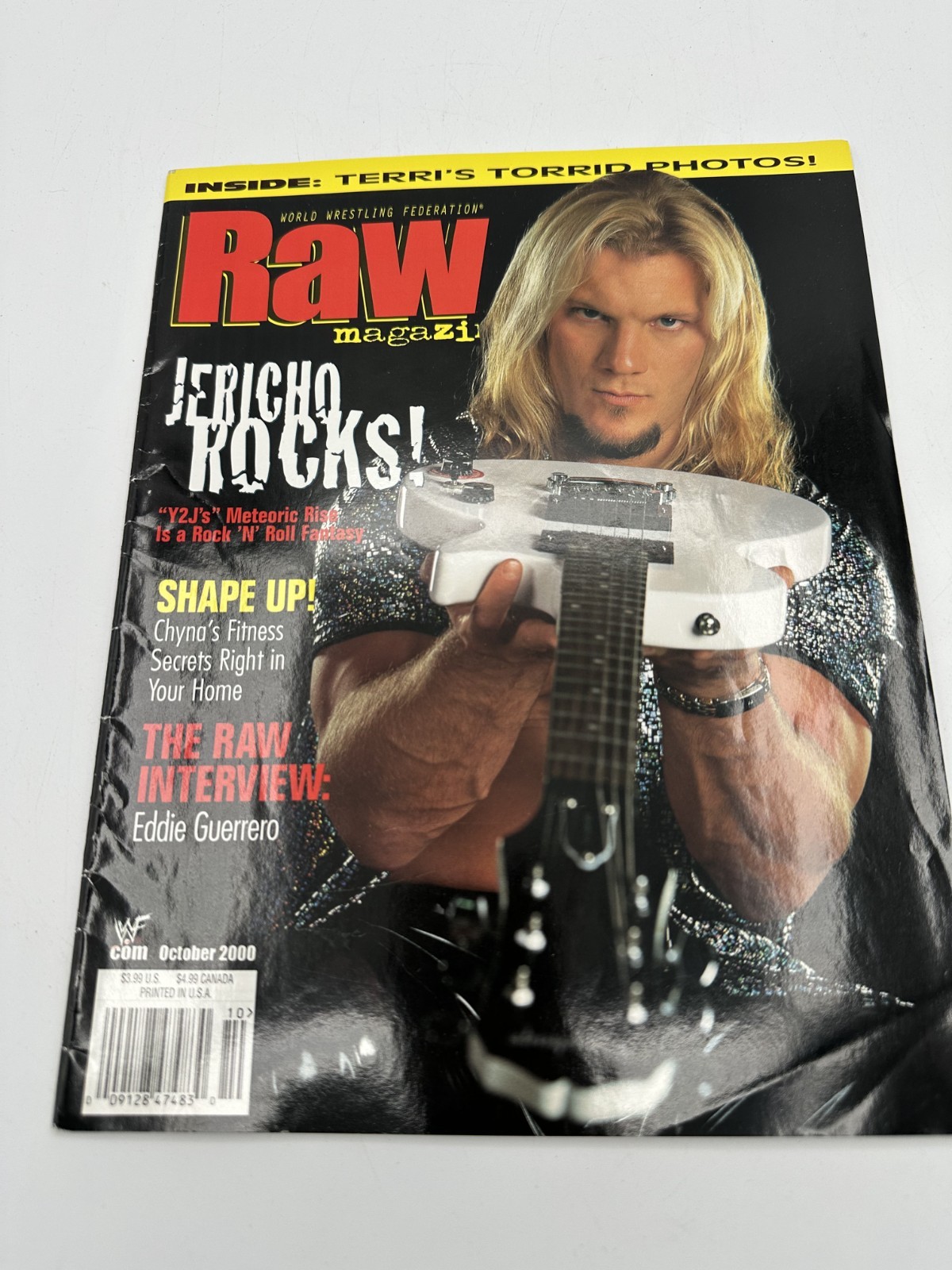 WWF RAW Magazine October 2000 Bagged & Boarded Includes Terri Runnels Poster WWE