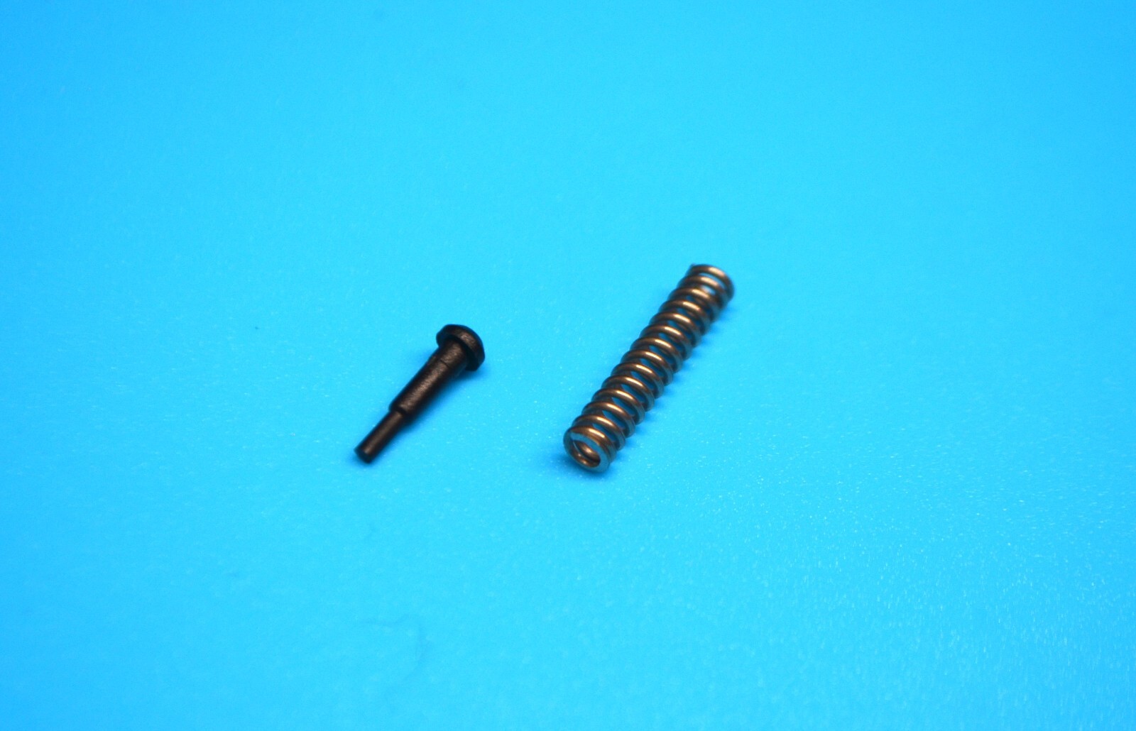 GL0CK OEM Spring Loaded Bearing SP02714 Extractor Depressor Plunger Spring 33522