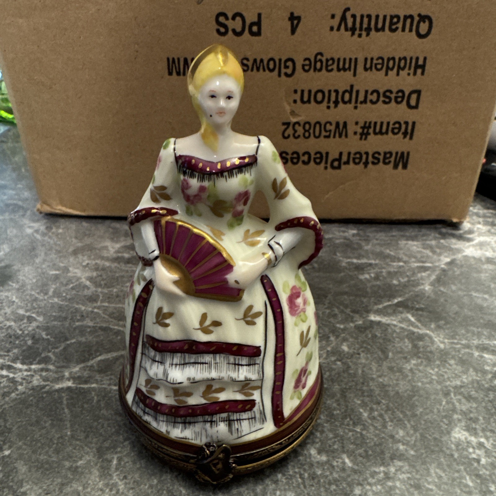 Vintage Limoges France Lady Hand Painted Porcelain Trinket Box Vintage Limoges France Lady Hand Painted Porcelain Trinket Box
