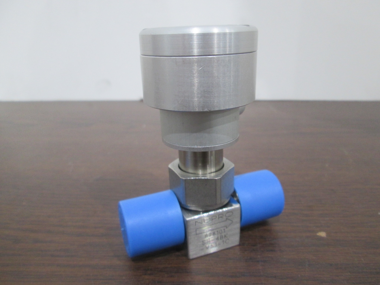 Nupro, SS-4BK-V51-1C, Bellows Sealed Valve, New Nupro, SS-4BK-V51-1C, Bellows Sealed Valve, New