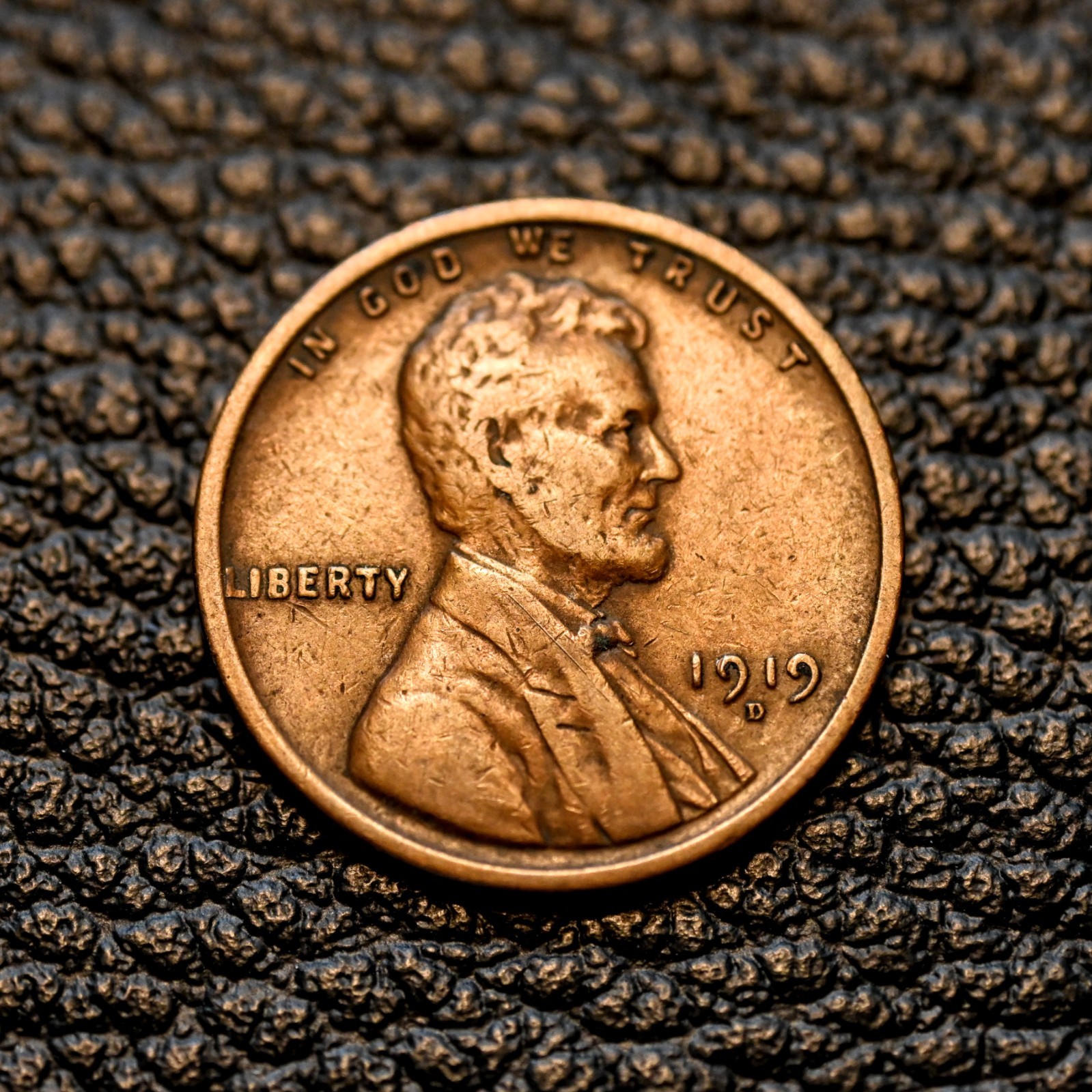 1919-D Lincoln Cent ~ VERY FINE (VF) Condition ~ COMBINED SHIPPING
