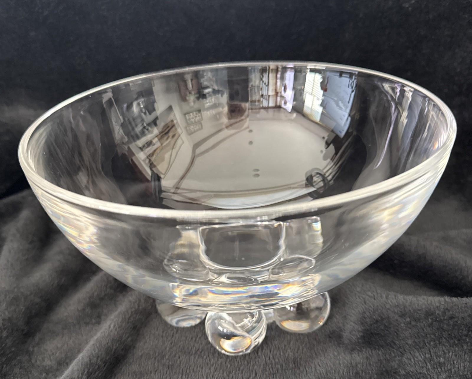 Steuben Crystal Art Glass Signed Large Ball Footed Bowl Design by John Dreves Steuben Crystal Art Glass Signed Large Ball Footed Bowl Design by John Dreves
