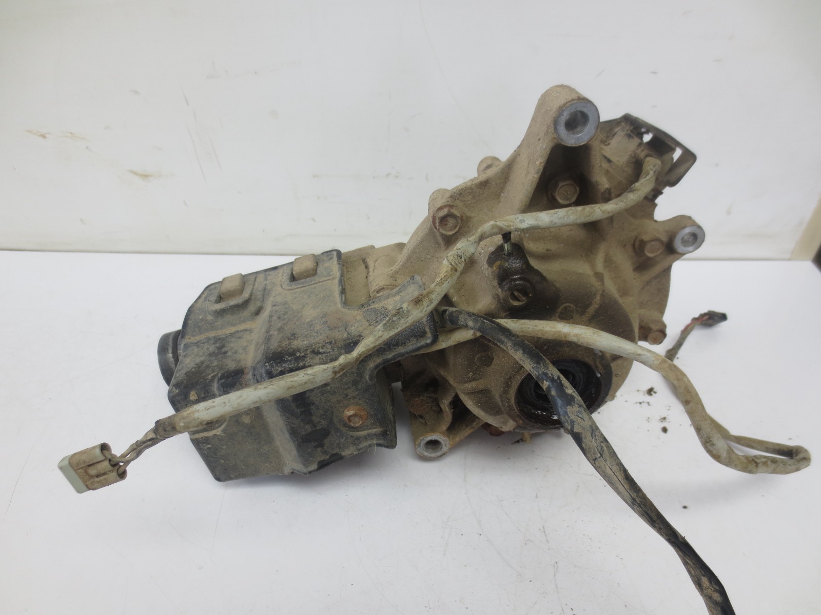 2004 Honda Foreman 450 ES Used OEM Front Diff Differential End