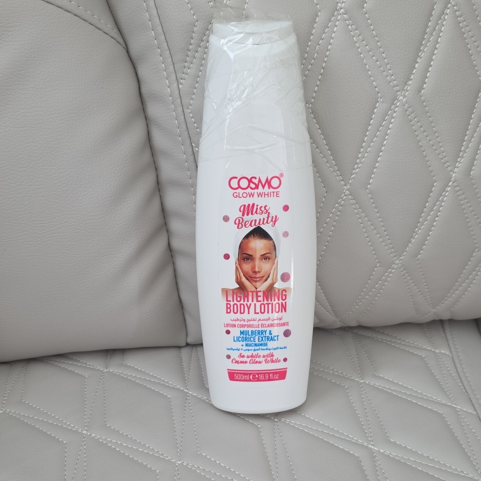 Cosmo Glow White Miss Beauty Lightening Body Lotion Mulberry Licorice 500ml Cosmo Glow White Miss Beauty Lightening Body Lotion Mulberry Licorice 500ml