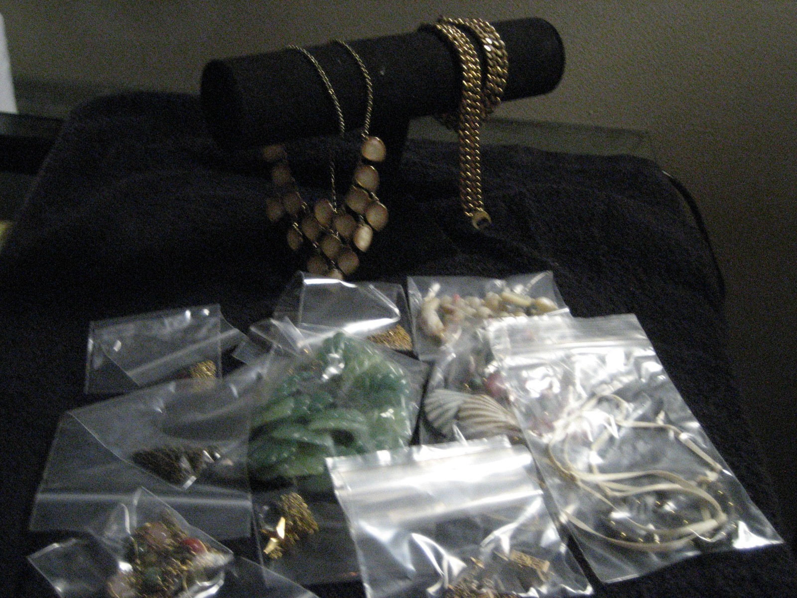 14 Vintage Neckleses 14 Vintage Neckleses