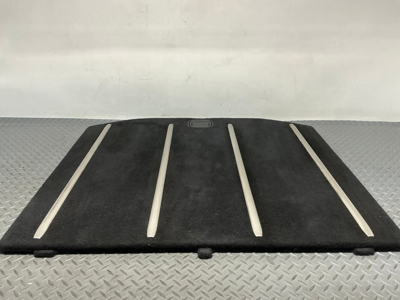11-20 Jeep Grand Cherokee Rear Trunk Cargo Floor Carpet Cover Panel OEM 11-20 Jeep Grand Cherokee Rear Trunk Cargo Floor Carpet Cover Panel OEM