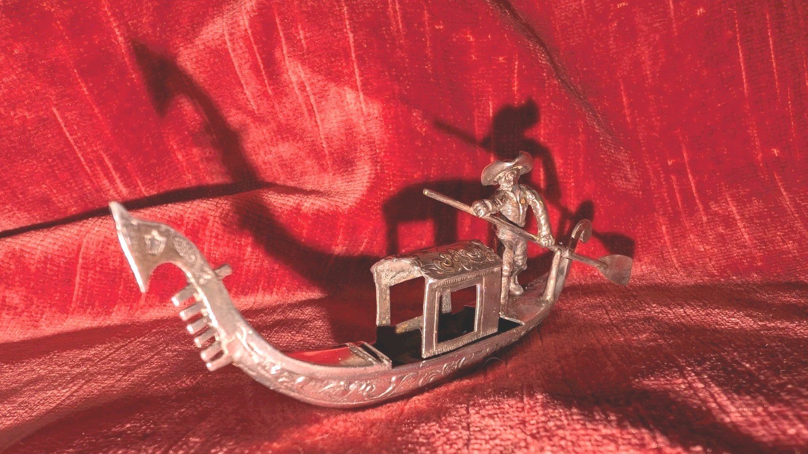 Antique Neresheimer Hanau Silver Miniature Gondola c1920 German Venetian Silver
