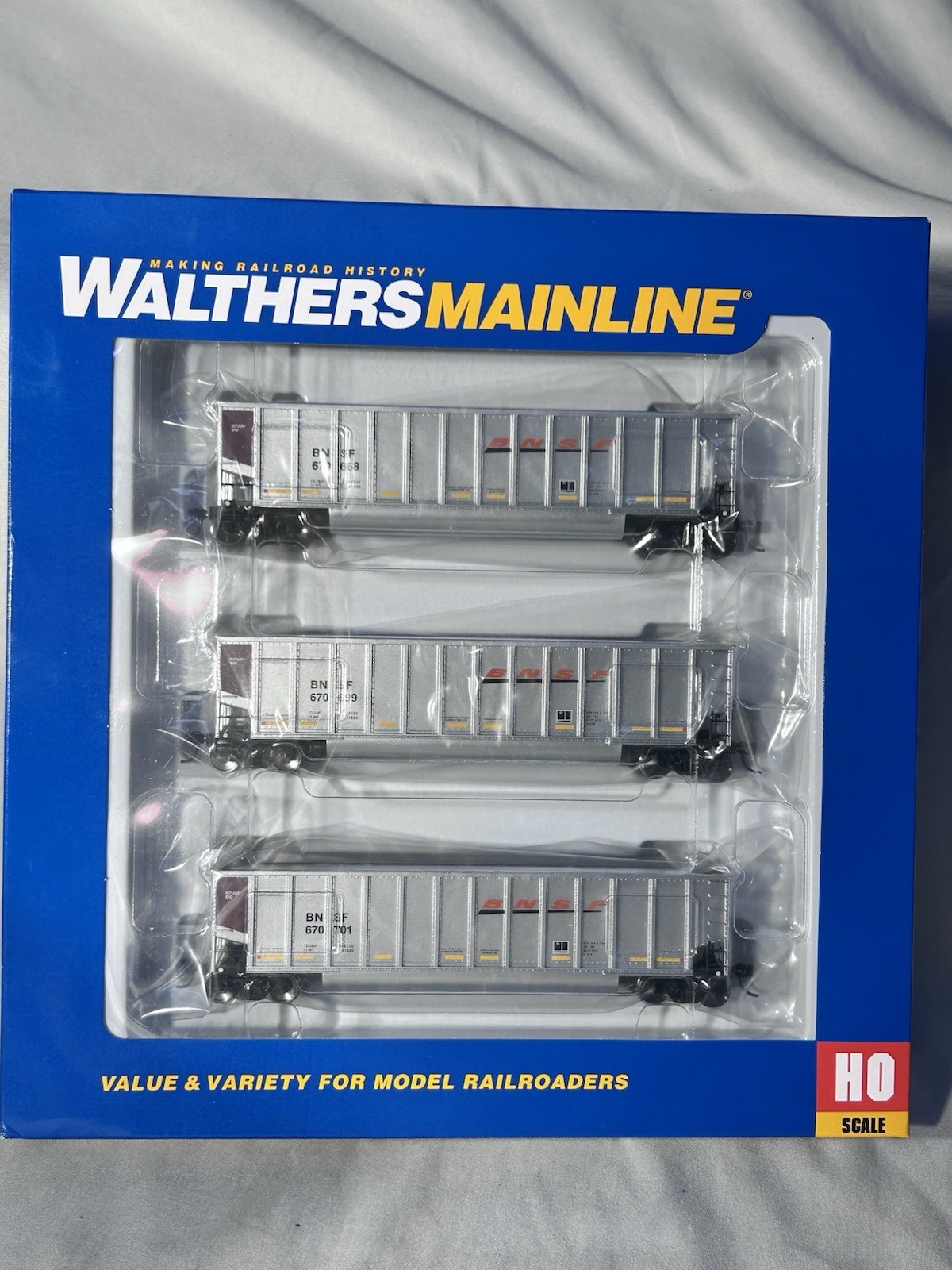 Nice Walthers BNSF RR 50\' Bethgon Coalporter Gondola 3-Pack HO Nice Walthers BNSF RR 50\' Bethgon Coalporter Gondola 3-Pack HO