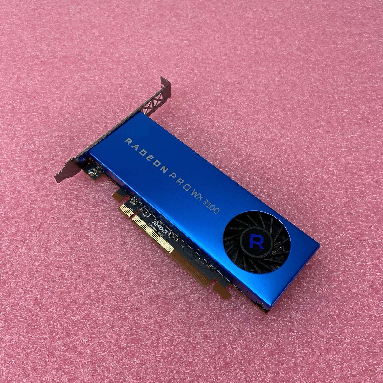 Radeon Pro WX 3100 PCIe x16 4GB GDDR5 Full Height Graphics Card Radeon Pro WX 3100 PCIe x16 4GB GDDR5 Full Height Graphics Card